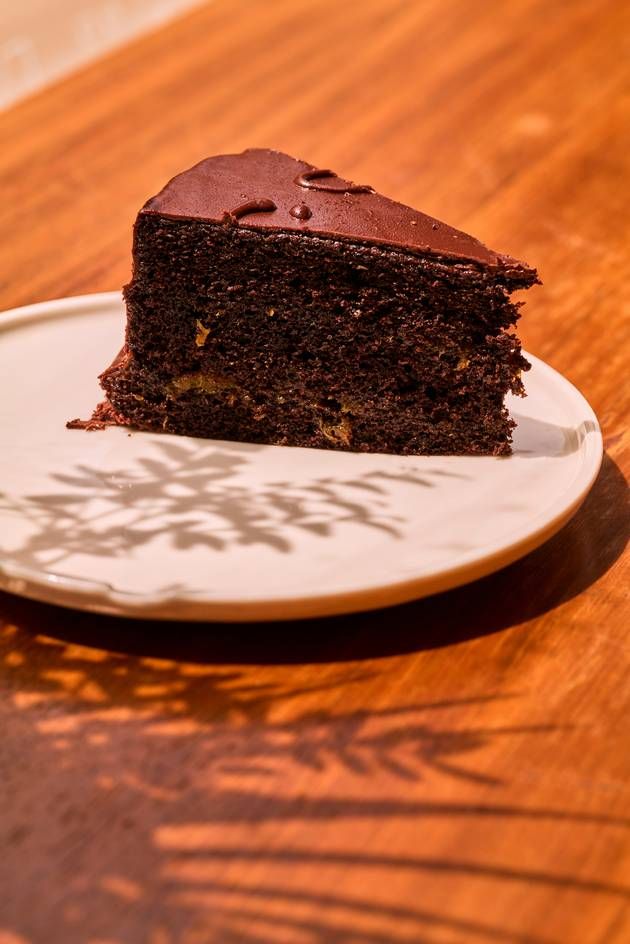 A side view of the Sacher Torte slice.